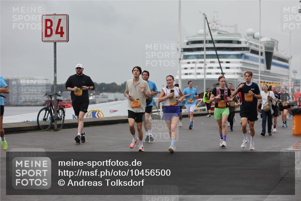 13.09.2026 - Kiel Lauf Andreas Tolksdorf http://msf.ph/oto/10456500 13.09.2026 11:57:22 Kiellinie  meine-sportfotos.de