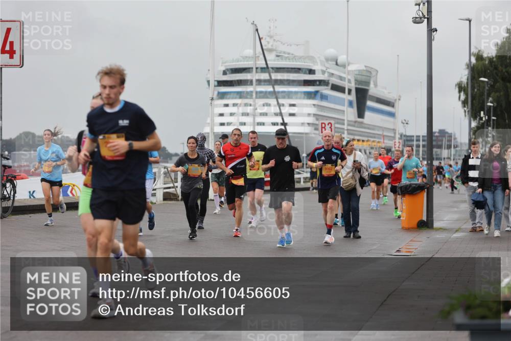 13.09.2026 - Kiel Lauf Andreas Tolksdorf http://msf.ph/oto/10456605 13.09.2026 11:57:26 Kiellinie 4, 3, 9962 meine-sportfotos.de