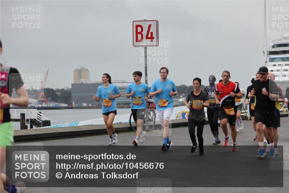 13.09.2026 - Kiel Lauf Andreas Tolksdorf http://msf.ph/oto/10456676 13.09.2026 11:57:28 Kiellinie 4, 4860, 7508, 357 meine-sportfotos.de