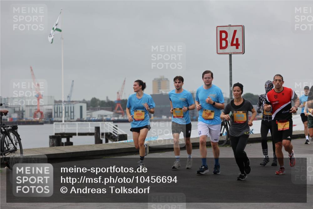 13.09.2026 - Kiel Lauf Andreas Tolksdorf http://msf.ph/oto/10456694 13.09.2026 11:57:29 Kiellinie 4860, 42, 7508, 4, 35 meine-sportfotos.de