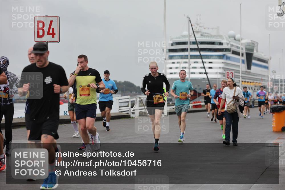 13.09.2026 - Kiel Lauf Andreas Tolksdorf http://msf.ph/oto/10456716 13.09.2026 11:57:31 Kiellinie 4, 10829, 11483, 8957, 3 meine-sportfotos.de