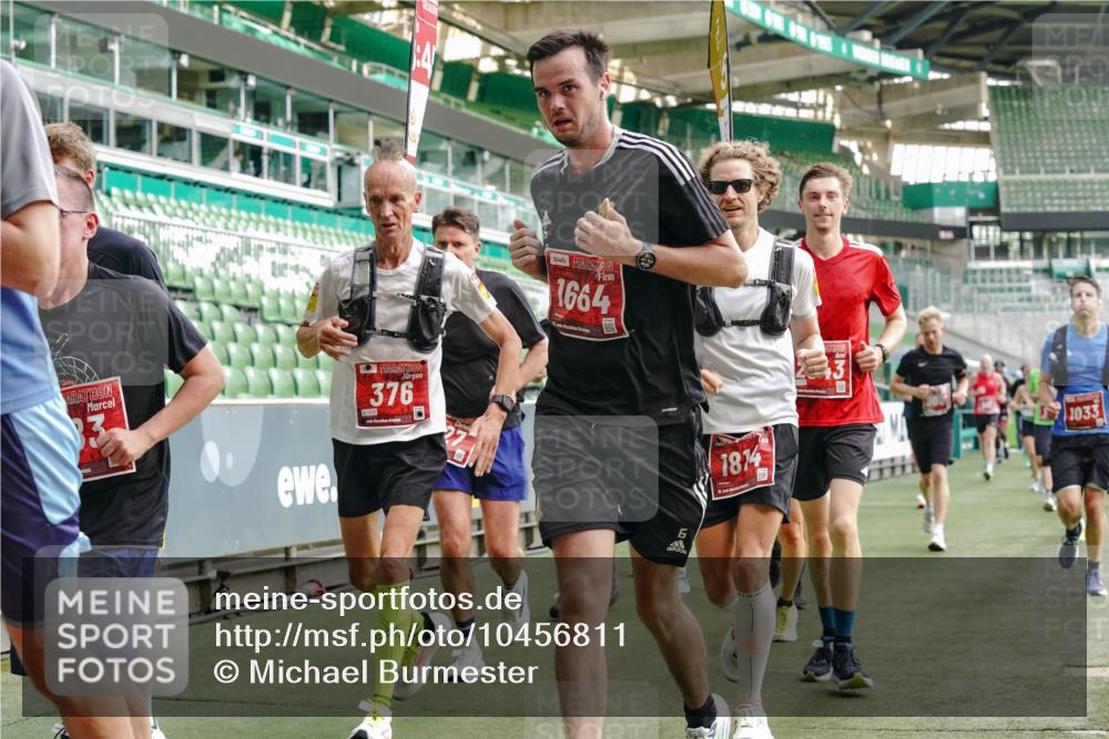 13.09.2026 - 21. swb-Marathon Bremen Michael Burmester http://msf.ph/oto/10456811 13.09.2026 12:53:39 Laufen im Stadion 102, 107, 145, 161, 189, 313, 376, 385, 461, 472, 481, 541, 560, 615, 616, 666, 675, 683, 696, 740, 755, 792, 816, 827, 982, 985, 987, 1033, 1056, 1076, 1207, 1252, 1297, 1419, 1433, 1445, 1468, 1528, 1542, 1551, 1631, 1646, 1658, 1664, 1704, 1707, 1814, 2007, 2043, 2055, 2203, 2280, 2350, 2362, 2401, 2422, 2454, 2480, 2498, 2499, 2623, 2701, 2767, 2820, 2824, 2858, 2882, 2913, 2962, 2971, 2997, 3054, 3085, 3149, 3236, 3336, 3357, 3362, 3413, 3448, 4283, 4605 meine-sportfotos.de