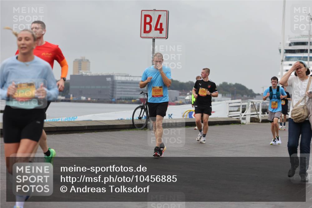 13.09.2026 - Kiel Lauf Andreas Tolksdorf http://msf.ph/oto/10456885 13.09.2026 11:57:40 Kiellinie 4, 10266, 1282, 5102 meine-sportfotos.de
