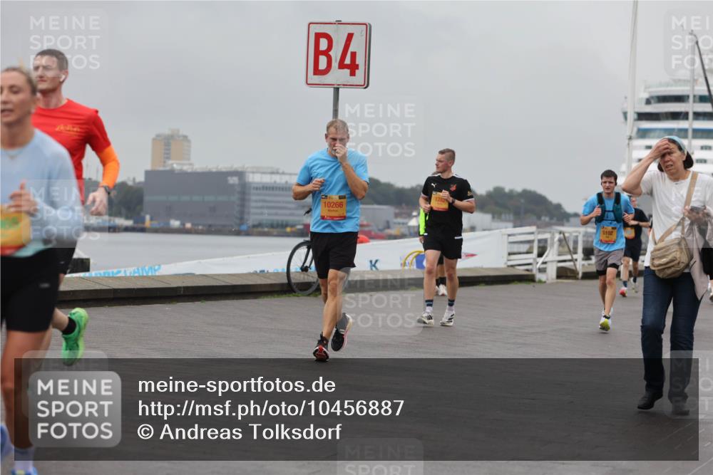13.09.2026 - Kiel Lauf Andreas Tolksdorf http://msf.ph/oto/10456887 13.09.2026 11:57:40 Kiellinie 4, 10266, 1282, 5102 meine-sportfotos.de