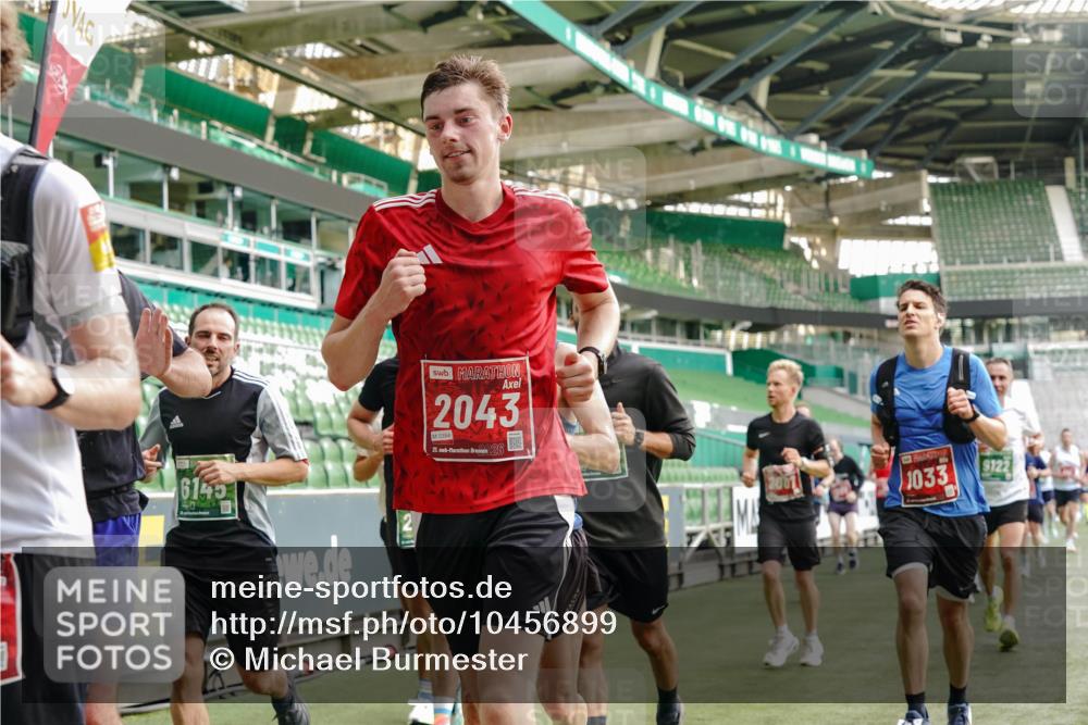 13.09.2026 - 21. swb-Marathon Bremen Michael Burmester http://msf.ph/oto/10456899 13.09.2026 12:53:41 Laufen im Stadion 102, 107, 145, 161, 189, 313, 376, 385, 461, 472, 481, 541, 560, 615, 616, 666, 675, 683, 696, 740, 755, 792, 816, 827, 982, 985, 987, 1033, 1056, 1076, 1207, 1252, 1297, 1419, 1433, 1445, 1468, 1528, 1542, 1551, 1631, 1646, 1658, 1664, 1704, 1707, 1814, 2007, 2043, 2055, 2203, 2280, 2350, 2362, 2401, 2422, 2454, 2480, 2498, 2499, 2623, 2701, 2767, 2820, 2824, 2858, 2882, 2913, 2962, 2971, 2997, 3054, 3085, 3149, 3236, 3336, 3357, 3362, 3413, 3448, 4283, 4605 meine-sportfotos.de