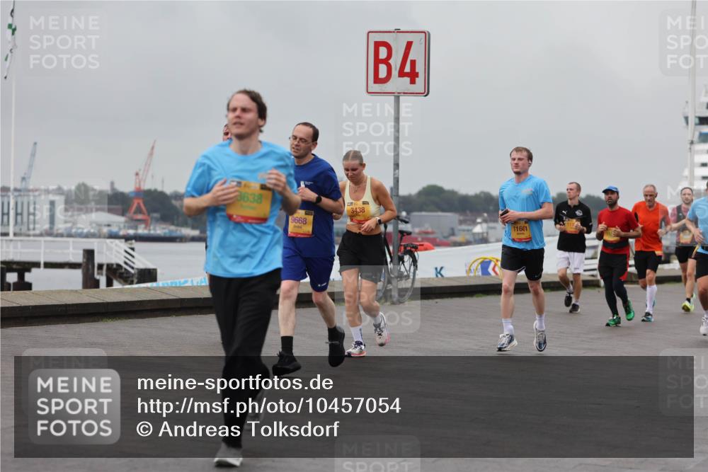 13.09.2026 - Kiel Lauf Andreas Tolksdorf http://msf.ph/oto/10457054 13.09.2026 11:58:07 Kiellinie 3638, 9668, 3438, 4, 11601 meine-sportfotos.de