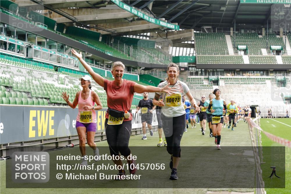 13.09.2026 - 21. swb-Marathon Bremen Michael Burmester http://msf.ph/oto/10457056 13.09.2026 10:33:26 Laufen im Stadion 10018, 10067, 10078, 10166, 10177, 10184, 10203, 10211, 10226, 10236, 10240, 10243, 10246, 10249, 10254, 10256, 10297, 10300, 10322, 10355, 10365, 10372, 10374, 10379, 10383, 10394, 10408, 10410, 10415, 10423, 10428, 10443, 10460, 10486, 10494, 10517, 10518, 10530, 10540, 10550, 10565, 10578, 10604, 10646, 10668, 10670, 10673, 10675, 10687, 10690, 10691, 10699, 10703, 10707, 10721, 10728, 10745, 10749, 10750, 10771, 10772, 10787, 10788, 10794, 10809, 10857 meine-sportfotos.de