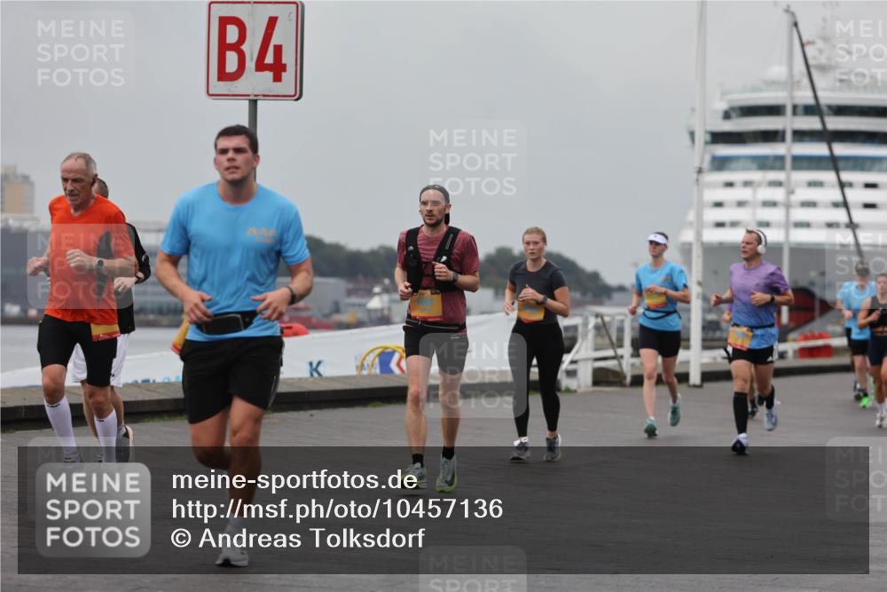 13.09.2026 - Kiel Lauf Andreas Tolksdorf http://msf.ph/oto/10457136 13.09.2026 11:58:12 Kiellinie 4 meine-sportfotos.de