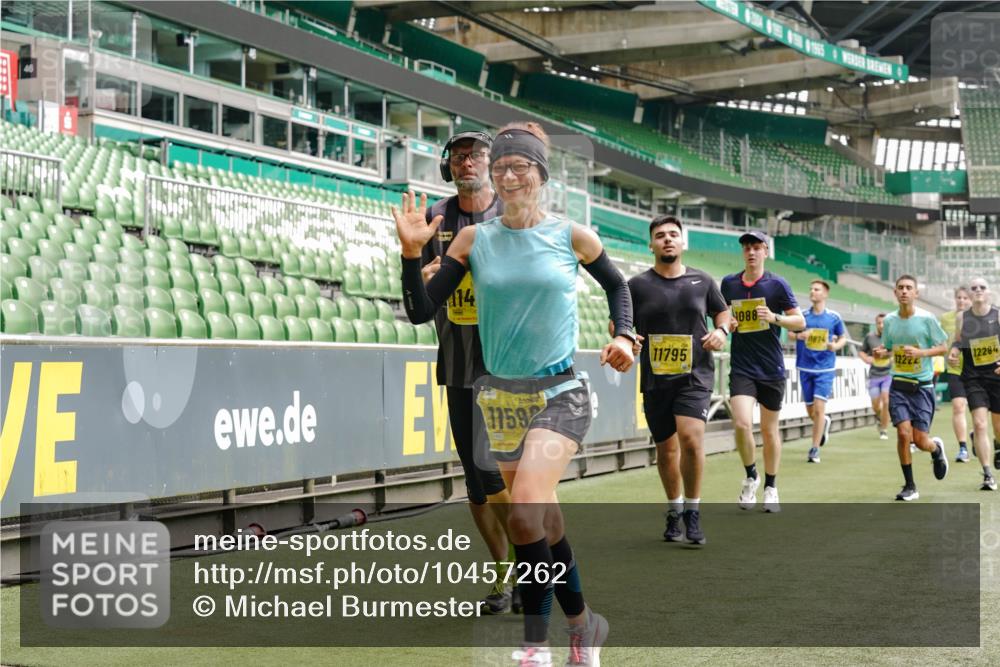 13.09.2026 - 21. swb-Marathon Bremen Michael Burmester http://msf.ph/oto/10457262 13.09.2026 10:33:29 Laufen im Stadion 10018, 10067, 10078, 10166, 10177, 10184, 10203, 10211, 10226, 10236, 10240, 10243, 10246, 10249, 10254, 10256, 10297, 10300, 10322, 10355, 10365, 10372, 10374, 10379, 10383, 10394, 10408, 10410, 10415, 10423, 10428, 10460, 10486, 10494, 10517, 10518, 10530, 10550, 10565, 10578, 10604, 10646, 10668, 10670, 10673, 10675, 10687, 10690, 10691, 10699, 10700, 10707, 10721, 10728, 10745, 10749, 10750, 10771, 10772, 10787, 10788, 10794, 10809, 10857, 11126 meine-sportfotos.de