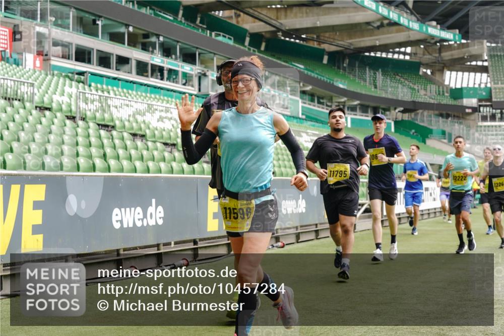 13.09.2026 - 21. swb-Marathon Bremen Michael Burmester http://msf.ph/oto/10457284 13.09.2026 10:33:29 Laufen im Stadion 10018, 10067, 10078, 10166, 10177, 10184, 10203, 10211, 10226, 10236, 10240, 10243, 10246, 10249, 10254, 10256, 10297, 10300, 10322, 10355, 10365, 10372, 10374, 10379, 10383, 10394, 10408, 10410, 10415, 10423, 10428, 10460, 10486, 10494, 10517, 10518, 10530, 10550, 10565, 10578, 10604, 10646, 10668, 10670, 10673, 10675, 10687, 10690, 10691, 10699, 10700, 10707, 10721, 10728, 10745, 10749, 10750, 10771, 10772, 10787, 10788, 10794, 10809, 10857, 11126 meine-sportfotos.de