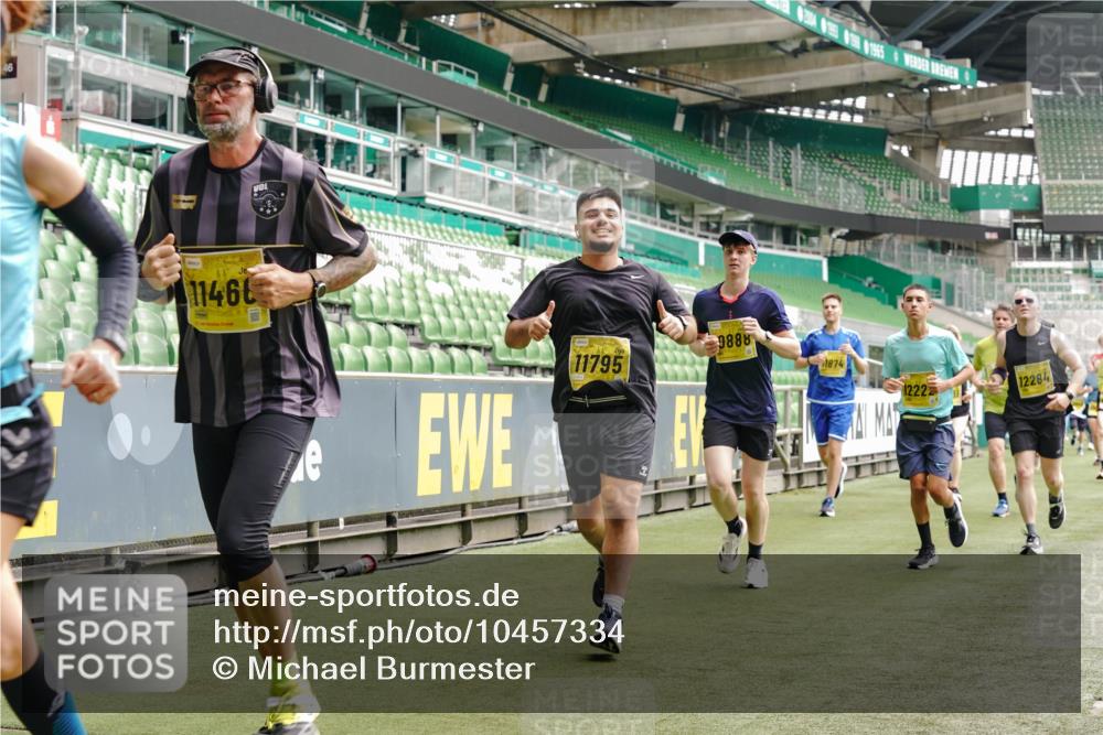 13.09.2026 - 21. swb-Marathon Bremen Michael Burmester http://msf.ph/oto/10457334 13.09.2026 10:33:30 Laufen im Stadion 10018, 10067, 10078, 10166, 10177, 10184, 10203, 10211, 10226, 10236, 10240, 10243, 10246, 10249, 10254, 10256, 10297, 10300, 10322, 10355, 10365, 10372, 10374, 10379, 10383, 10394, 10408, 10410, 10415, 10423, 10428, 10460, 10486, 10494, 10517, 10518, 10530, 10550, 10565, 10578, 10604, 10646, 10668, 10670, 10673, 10675, 10687, 10690, 10691, 10699, 10700, 10707, 10721, 10728, 10745, 10749, 10750, 10771, 10772, 10787, 10788, 10794, 10809, 10857, 11126 meine-sportfotos.de