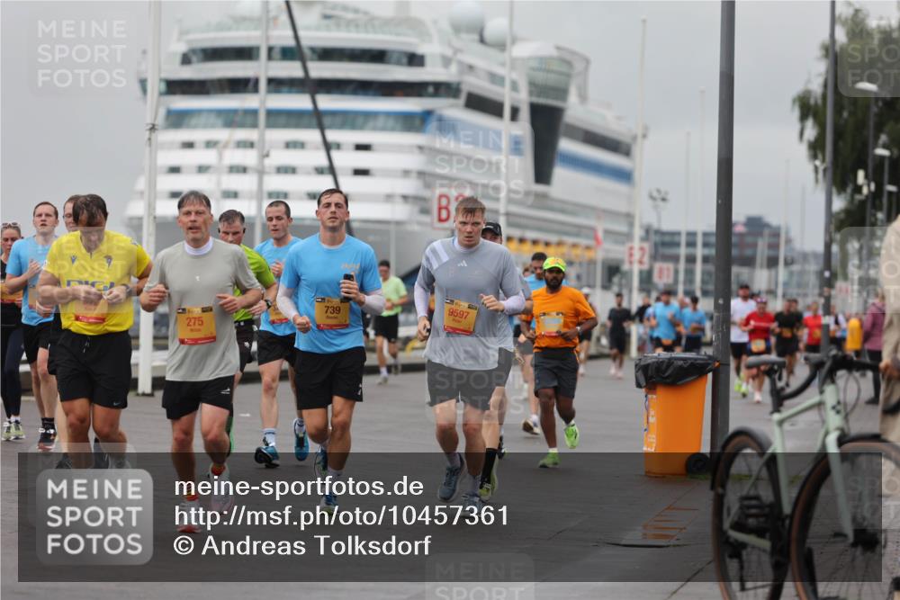 13.09.2026 - Kiel Lauf Andreas Tolksdorf http://msf.ph/oto/10457361 13.09.2026 11:58:21 Kiellinie 275, 739 meine-sportfotos.de