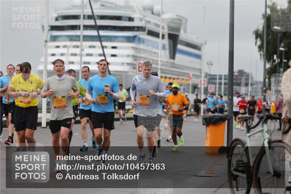 13.09.2026 - Kiel Lauf Andreas Tolksdorf http://msf.ph/oto/10457363 13.09.2026 11:58:21 Kiellinie 275, 739, 9597 meine-sportfotos.de