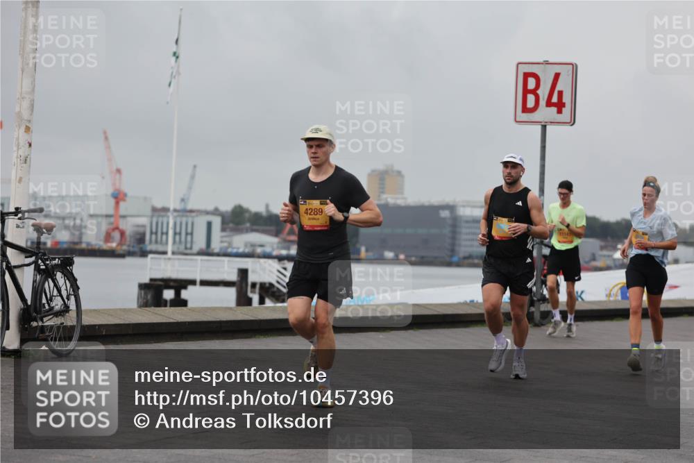 13.09.2026 - Kiel Lauf Andreas Tolksdorf http://msf.ph/oto/10457396 13.09.2026 11:58:36 Kiellinie 38, 4289, 4, 11147 meine-sportfotos.de