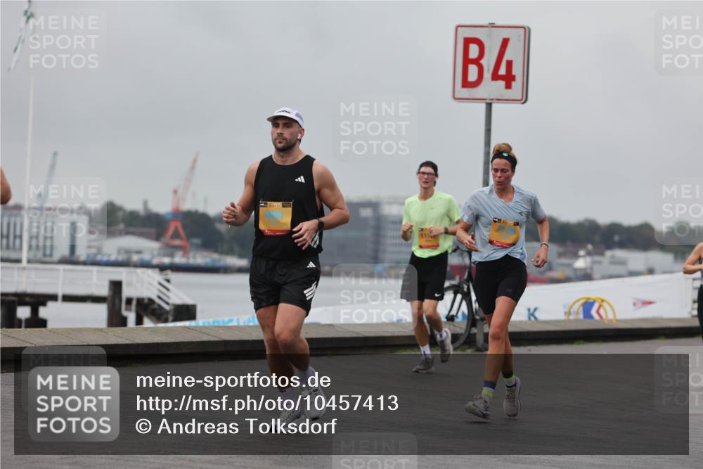13.09.2026 - Kiel Lauf Andreas Tolksdorf http://msf.ph/oto/10457413 13.09.2026 11:58:37 Kiellinie 38, 111, 4, 39 meine-sportfotos.de