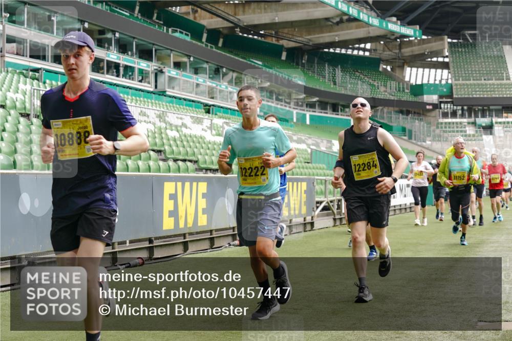 13.09.2026 - 21. swb-Marathon Bremen Michael Burmester http://msf.ph/oto/10457447 13.09.2026 10:33:32 Laufen im Stadion 10018, 10067, 10078, 10166, 10177, 10184, 10203, 10211, 10226, 10236, 10240, 10243, 10246, 10249, 10254, 10256, 10297, 10300, 10322, 10355, 10365, 10372, 10374, 10379, 10383, 10394, 10408, 10410, 10415, 10423, 10428, 10460, 10486, 10494, 10517, 10518, 10530, 10550, 10565, 10578, 10604, 10668, 10670, 10673, 10675, 10687, 10690, 10691, 10699, 10700, 10707, 10721, 10728, 10745, 10749, 10750, 10771, 10772, 10787, 10788, 10794, 10809, 10857, 11126 meine-sportfotos.de