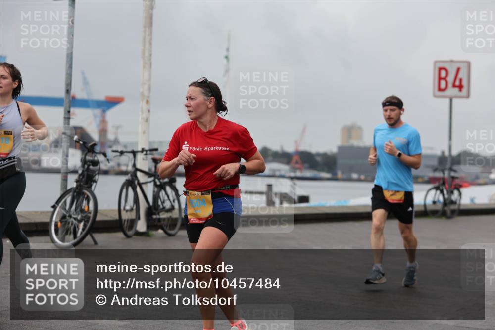 13.09.2026 - Kiel Lauf Andreas Tolksdorf http://msf.ph/oto/10457484 13.09.2026 11:58:43 Kiellinie 18, 38, 4 meine-sportfotos.de