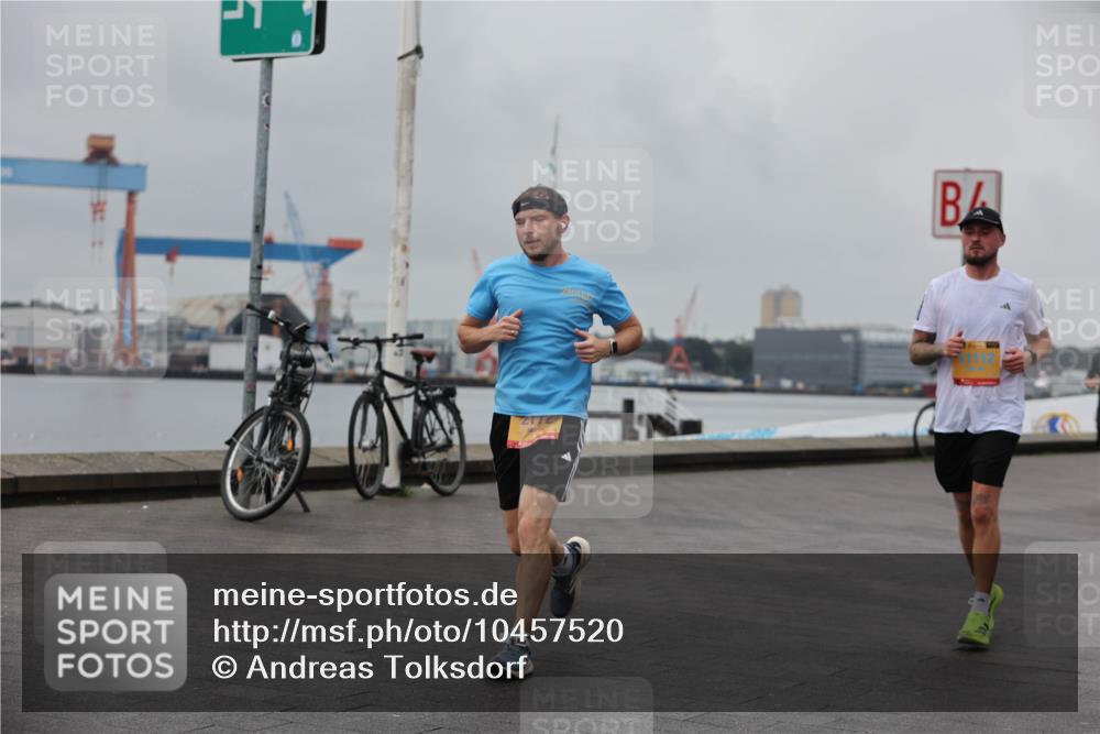 13.09.2026 - Kiel Lauf Andreas Tolksdorf http://msf.ph/oto/10457520 13.09.2026 11:58:45 Kiellinie 2172 meine-sportfotos.de