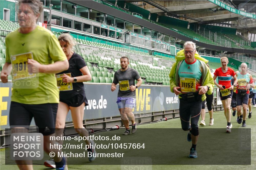 13.09.2026 - 21. swb-Marathon Bremen Michael Burmester http://msf.ph/oto/10457664 13.09.2026 10:33:36 Laufen im Stadion 10018, 10067, 10078, 10166, 10177, 10184, 10203, 10211, 10226, 10236, 10240, 10243, 10249, 10254, 10256, 10297, 10300, 10322, 10355, 10365, 10372, 10374, 10379, 10383, 10394, 10408, 10410, 10415, 10423, 10428, 10460, 10486, 10494, 10517, 10518, 10530, 10550, 10565, 10578, 10604, 10668, 10670, 10673, 10675, 10687, 10690, 10691, 10699, 10700, 10707, 10721, 10728, 10745, 10749, 10750, 10771, 10772, 10787, 10788, 10794, 10809, 10828, 10857, 10914, 11126 meine-sportfotos.de