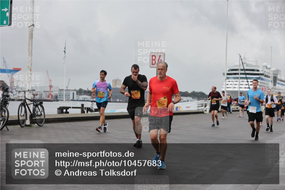 13.09.2026 - Kiel Lauf Andreas Tolksdorf http://msf.ph/oto/10457683 13.09.2026 11:58:53 Kiellinie 10966, 6907, 3, 4, 39, 5708 meine-sportfotos.de