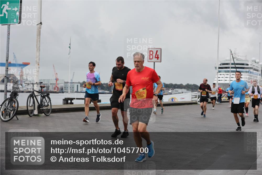 13.09.2026 - Kiel Lauf Andreas Tolksdorf http://msf.ph/oto/10457700 13.09.2026 11:58:54 Kiellinie 6907, 5708, 4 meine-sportfotos.de