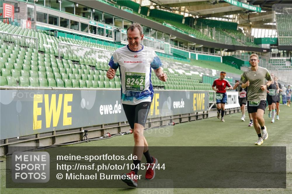 13.09.2026 - 21. swb-Marathon Bremen Michael Burmester http://msf.ph/oto/10457744 13.09.2026 12:54:01 Laufen im Stadion 102, 145, 161, 189, 201, 313, 376, 385, 461, 472, 481, 541, 560, 615, 616, 666, 675, 696, 740, 755, 816, 827, 982, 985, 987, 1053, 1056, 1076, 1207, 1252, 1297, 1419, 1433, 1445, 1468, 1528, 1542, 1551, 1631, 1658, 1664, 1704, 1707, 1814, 2007, 2043, 2055, 2203, 2280, 2350, 2362, 2390, 2401, 2422, 2454, 2499, 2623, 2701, 2733, 2801, 2820, 2824, 2858, 2870, 2882, 2913, 2922, 2962, 2971, 2997, 3012, 3054, 3206, 3236, 3241, 3356, 3357, 3362, 3413, 4605 meine-sportfotos.de
