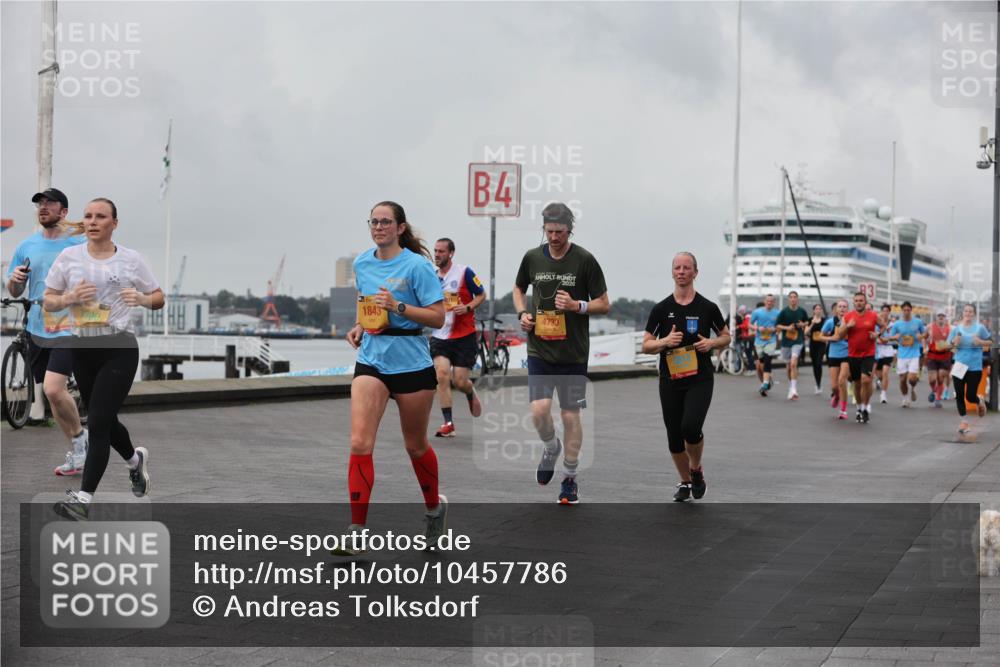 13.09.2026 - Kiel Lauf Andreas Tolksdorf http://msf.ph/oto/10457786 13.09.2026 11:59:04 Kiellinie 4, 2026, 3, 1843, 4730 meine-sportfotos.de