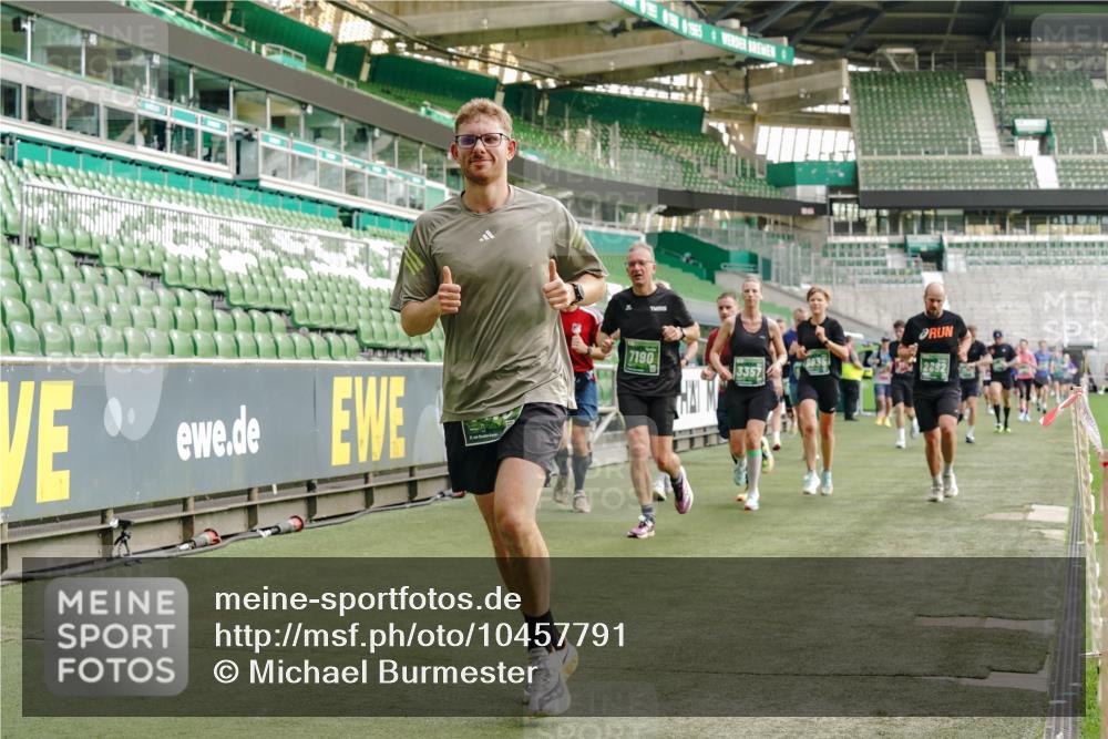 13.09.2026 - 21. swb-Marathon Bremen Michael Burmester http://msf.ph/oto/10457791 13.09.2026 12:54:03 Laufen im Stadion 102, 145, 161, 189, 201, 313, 376, 385, 461, 472, 481, 541, 560, 615, 616, 666, 675, 696, 740, 755, 816, 827, 982, 985, 987, 1053, 1056, 1076, 1207, 1252, 1297, 1419, 1433, 1445, 1468, 1528, 1542, 1551, 1631, 1658, 1664, 1704, 1707, 1814, 2043, 2055, 2280, 2350, 2362, 2390, 2401, 2422, 2454, 2499, 2623, 2701, 2733, 2801, 2820, 2824, 2858, 2870, 2882, 2913, 2922, 2962, 2971, 2997, 3012, 3054, 3206, 3236, 3241, 3356, 3357, 3362, 3413, 4605 meine-sportfotos.de