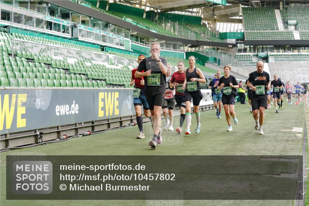 13.09.2026 - 21. swb-Marathon Bremen Michael Burmester http://msf.ph/oto/10457802 13.09.2026 12:54:04 Laufen im Stadion 102, 145, 161, 189, 201, 313, 376, 385, 461, 472, 481, 541, 560, 615, 616, 666, 675, 696, 740, 755, 816, 827, 982, 985, 987, 1053, 1056, 1076, 1207, 1252, 1297, 1419, 1433, 1445, 1468, 1528, 1542, 1551, 1631, 1658, 1664, 1704, 1707, 1814, 2043, 2055, 2280, 2350, 2362, 2390, 2401, 2422, 2454, 2499, 2623, 2701, 2733, 2801, 2820, 2824, 2858, 2870, 2882, 2913, 2922, 2962, 2971, 2997, 3012, 3054, 3134, 3206, 3236, 3241, 3356, 3357, 3362, 3413, 4605 meine-sportfotos.de