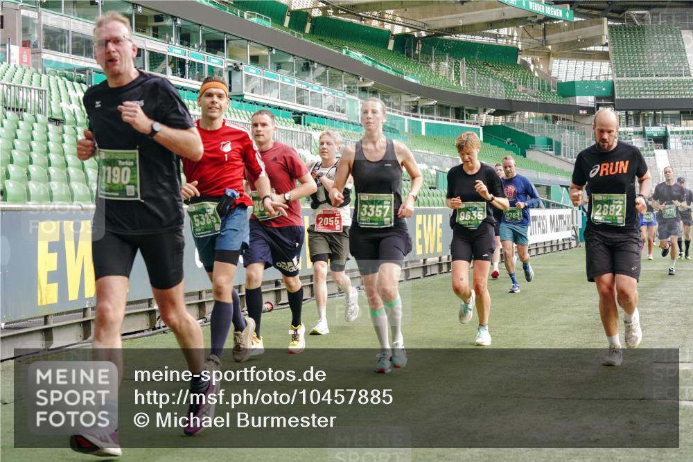 13.09.2026 - 21. swb-Marathon Bremen Michael Burmester http://msf.ph/oto/10457885 13.09.2026 12:54:06 Laufen im Stadion 102, 145, 161, 189, 201, 313, 376, 385, 461, 472, 481, 541, 560, 615, 616, 666, 675, 696, 740, 755, 816, 827, 982, 985, 987, 1053, 1056, 1076, 1207, 1297, 1419, 1433, 1445, 1468, 1528, 1542, 1551, 1631, 1658, 1664, 1704, 1707, 1814, 2055, 2280, 2350, 2362, 2390, 2401, 2422, 2454, 2474, 2499, 2623, 2701, 2733, 2801, 2820, 2824, 2858, 2870, 2882, 2913, 2922, 2962, 2971, 2997, 3012, 3054, 3134, 3206, 3236, 3241, 3356, 3357, 3362, 3413, 4605 meine-sportfotos.de