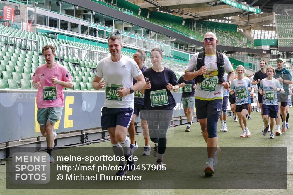 13.09.2026 - 21. swb-Marathon Bremen Michael Burmester http://msf.ph/oto/10457905 13.09.2026 13:11:40 Laufen im Stadion 265, 373, 581, 703, 843, 984, 1113, 1226, 1435, 1738, 1849, 1851, 1894, 1936, 1952, 1967, 2202, 2248, 2281, 2284, 2299, 2330, 2333, 2336, 2339, 2342, 2353, 2375, 2377, 2398, 2426, 2432, 2443, 2531, 2589, 2654, 2659, 2669, 2673, 2682, 2784, 2804, 2819, 2822, 2836, 2850, 2907, 2932, 2976, 3026, 3027, 3079, 3082, 3089, 3122, 3143, 3155, 3159, 3174, 3207, 3208, 3308, 3328, 3349, 3352, 3370, 3409, 3410, 3470, 3549, 551 meine-sportfotos.de