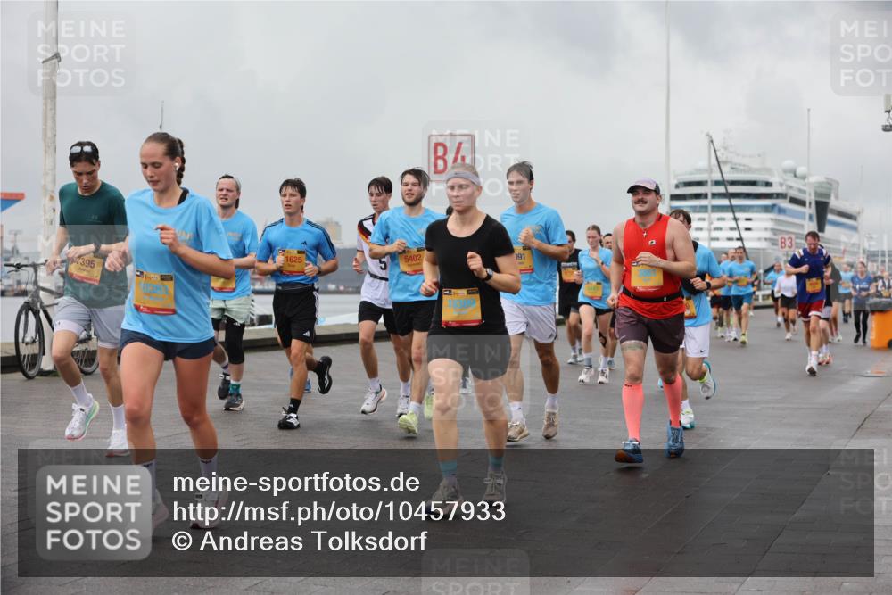 13.09.2026 - Kiel Lauf Andreas Tolksdorf http://msf.ph/oto/10457933 13.09.2026 11:59:12 Kiellinie 395, 1625, 5402, 39, 191, 3 meine-sportfotos.de