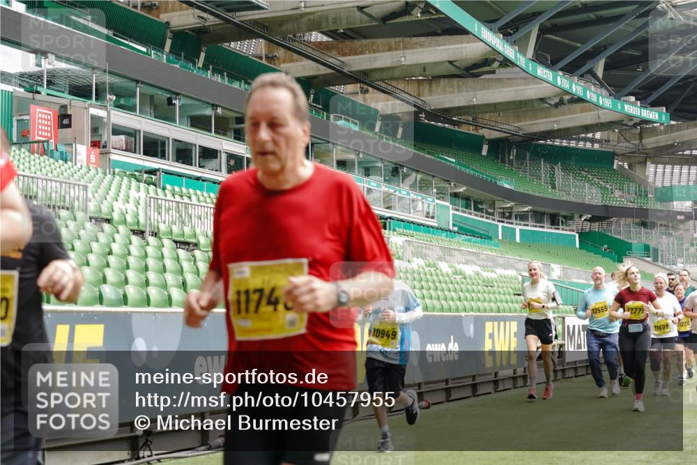13.09.2026 - 21. swb-Marathon Bremen Michael Burmester http://msf.ph/oto/10457955 13.09.2026 10:33:41 Laufen im Stadion 10018, 10067, 10078, 10166, 10177, 10184, 10203, 10211, 10226, 10236, 10240, 10243, 10249, 10254, 10256, 10297, 10300, 10322, 10355, 10356, 10365, 10372, 10374, 10379, 10383, 10394, 10408, 10410, 10415, 10423, 10428, 10460, 10486, 10494, 10530, 10550, 10565, 10578, 10604, 10668, 10670, 10673, 10675, 10687, 10690, 10691, 10699, 10700, 10707, 10721, 10728, 10745, 10749, 10750, 10771, 10772, 10787, 10788, 10794, 10809, 10828, 10857, 10914, 11126, 11343 meine-sportfotos.de