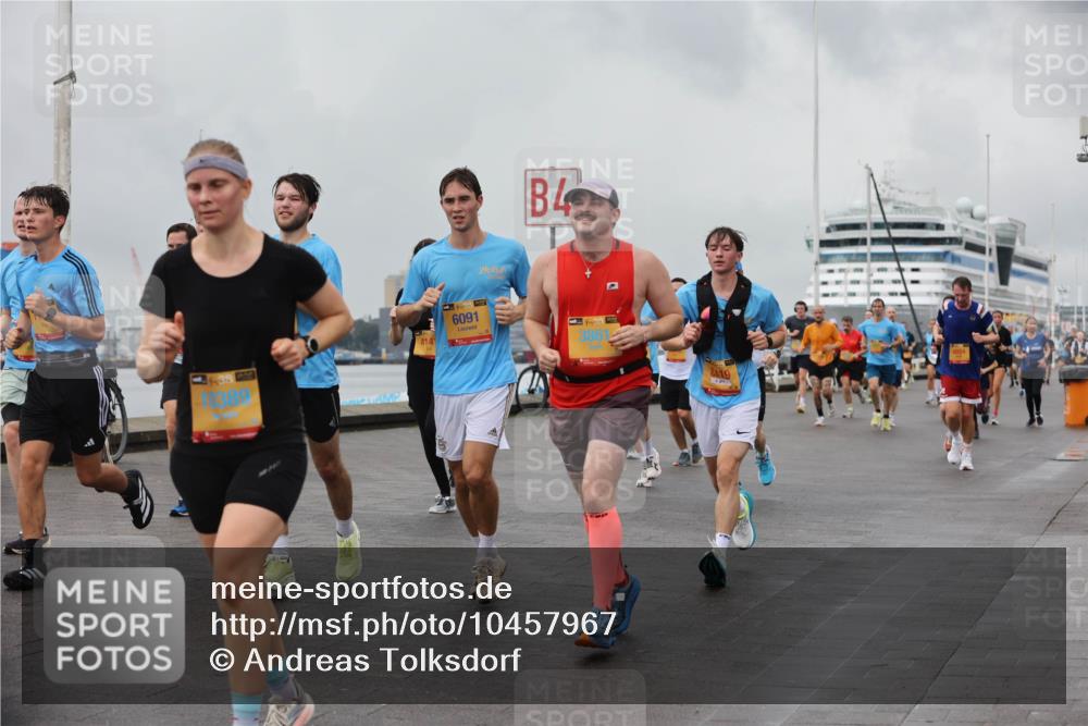 13.09.2026 - Kiel Lauf Andreas Tolksdorf http://msf.ph/oto/10457967 13.09.2026 11:59:13 Kiellinie 4, 4141, 19394, 6091, 38, 3861 meine-sportfotos.de