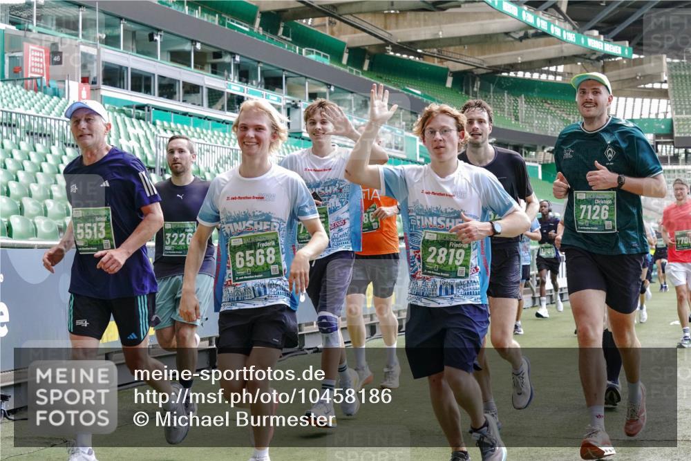 13.09.2026 - 21. swb-Marathon Bremen Michael Burmester http://msf.ph/oto/10458186 13.09.2026 13:11:43 Laufen im Stadion 118, 265, 373, 581, 703, 843, 984, 1113, 1226, 1334, 1435, 1738, 1849, 1851, 1894, 1936, 1952, 1967, 2202, 2248, 2281, 2284, 2299, 2330, 2333, 2336, 2339, 2342, 2353, 2375, 2377, 2398, 2426, 2432, 2443, 2531, 2589, 2654, 2659, 2669, 2673, 2682, 2784, 2804, 2819, 2822, 2836, 2850, 2907, 2932, 2976, 3026, 3027, 3079, 3082, 3089, 3122, 3143, 3155, 3159, 3174, 3207, 3208, 3308, 3328, 3349, 3352, 3370, 3409, 3410, 3470, 3549, 551 meine-sportfotos.de