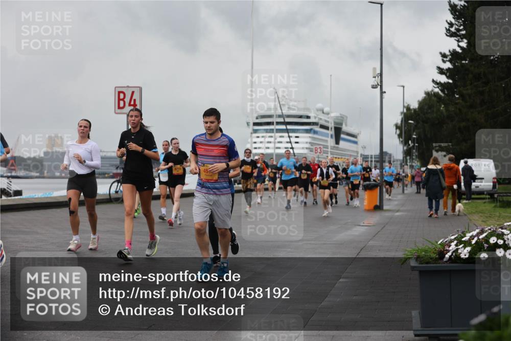 13.09.2026 - Kiel Lauf Andreas Tolksdorf http://msf.ph/oto/10458192 13.09.2026 11:59:22 Kiellinie 4, 8715, 45, 3 meine-sportfotos.de