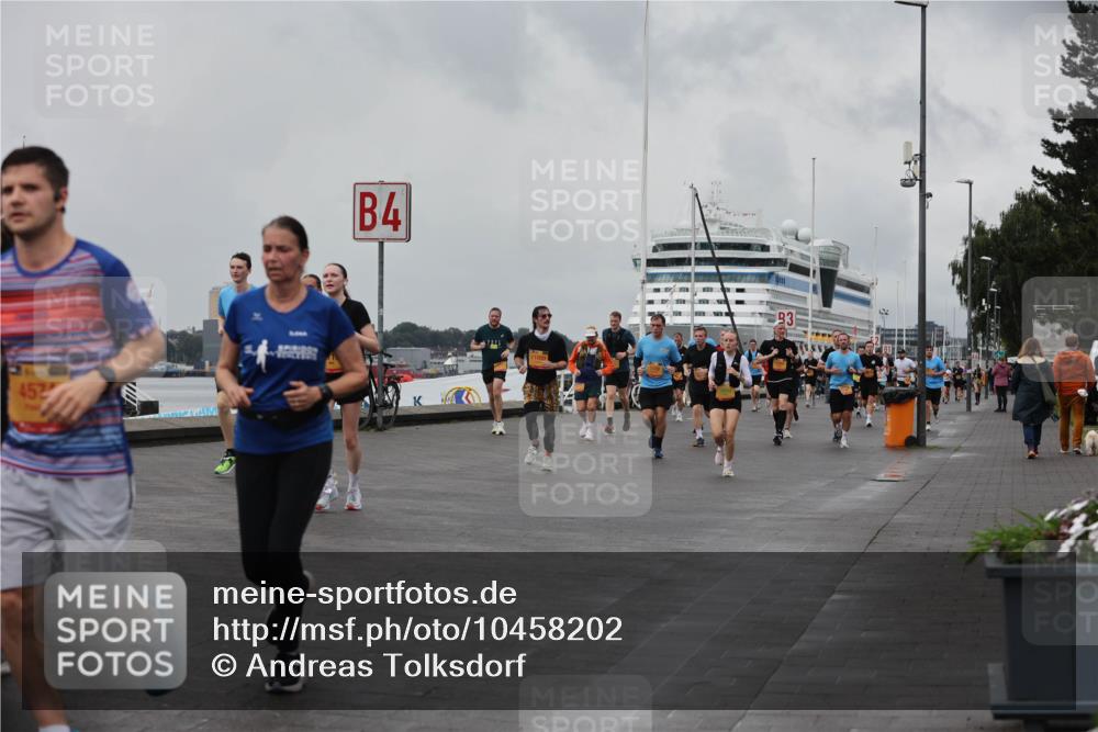 13.09.2026 - Kiel Lauf Andreas Tolksdorf http://msf.ph/oto/10458202 13.09.2026 11:59:23 Kiellinie 452, 4, 93 meine-sportfotos.de