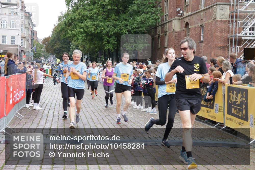 13.09.2026 - Kiel Lauf Yannick Fuchs http://msf.ph/oto/10458284 13.09.2026 09:50:42 Ziel 797, 1545, 3289, 3838, 4145, 4389, 5851, 6455, 6592, 7134, 7585, 7662, 7694, 8405, 8407, 8672, 9550, 9990, 10155, 10333, 10865, 12319, 12705, 1366, 1545, 2811, 2816, 3289, 3561, 3698, 4229, 5184, 5254, 5535, 5596, 5619, 7864, 8023, 8042, 9109, 9549, 9683, 9793, 10108, 10302, 10487, 10491, 10548, 10653, 12319, 12705, 249, 468, 763, 764, 1373, 1776, 1949, 3723, 5235, 6115, 6118, 6138, 6336, 6647, 6794, 6829, 6893, 7449, 7528, 9551, 11047, 11141, 11652, 12103, 12727, 12834 meine-sportfotos.de