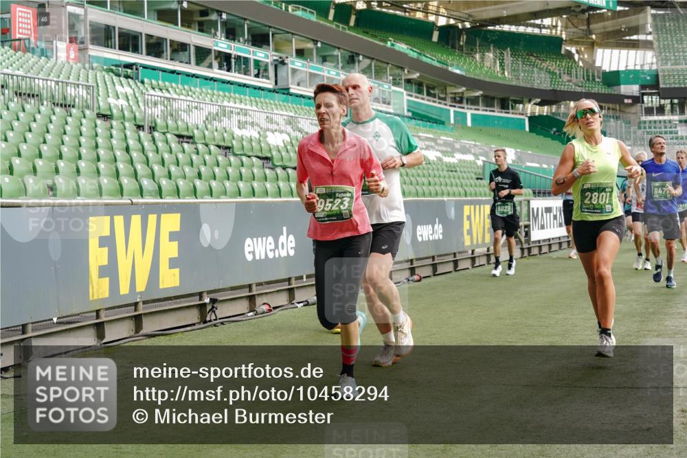 13.09.2026 - 21. swb-Marathon Bremen Michael Burmester http://msf.ph/oto/10458294 13.09.2026 12:54:16 Laufen im Stadion 102, 145, 161, 189, 201, 313, 376, 385, 461, 472, 481, 495, 541, 560, 615, 616, 666, 675, 696, 740, 755, 816, 827, 982, 985, 987, 1053, 1056, 1076, 1207, 1390, 1419, 1433, 1445, 1468, 1528, 1551, 1599, 1631, 1658, 1664, 1704, 1707, 1814, 2055, 2125, 2234, 2280, 2350, 2362, 2383, 2390, 2401, 2422, 2454, 2474, 2499, 2623, 2701, 2733, 2801, 2820, 2824, 2858, 2870, 2882, 2913, 2922, 2962, 2971, 2997, 3012, 3054, 3134, 3175, 3206, 3241, 3246, 3346, 3356, 3357, 3362, 3413 meine-sportfotos.de
