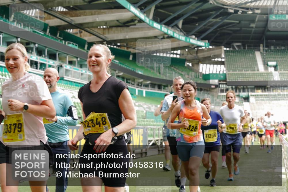 13.09.2026 - 21. swb-Marathon Bremen Michael Burmester http://msf.ph/oto/10458316 13.09.2026 10:33:45 Laufen im Stadion 10018, 10067, 10078, 10166, 10177, 10184, 10203, 10211, 10226, 10236, 10240, 10243, 10249, 10254, 10256, 10297, 10300, 10322, 10355, 10356, 10365, 10372, 10374, 10379, 10383, 10394, 10408, 10415, 10423, 10428, 10460, 10486, 10494, 10530, 10550, 10565, 10578, 10604, 10668, 10669, 10670, 10673, 10675, 10687, 10691, 10699, 10700, 10707, 10721, 10728, 10745, 10749, 10750, 10771, 10772, 10787, 10788, 10794, 10809, 10828, 10857, 10914, 11126, 11343 meine-sportfotos.de