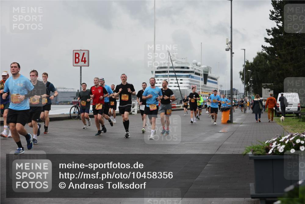 13.09.2026 - Kiel Lauf Andreas Tolksdorf http://msf.ph/oto/10458356 13.09.2026 11:59:29 Kiellinie 5109, 4, 12002, 4795 meine-sportfotos.de