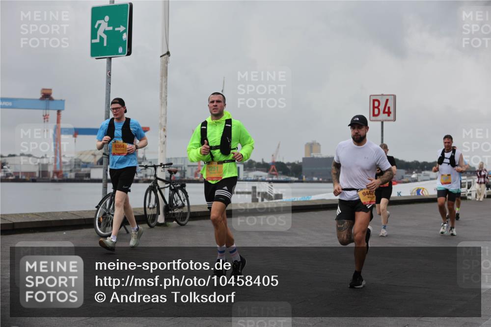 13.09.2026 - Kiel Lauf Andreas Tolksdorf http://msf.ph/oto/10458405 13.09.2026 11:59:40 Kiellinie 6364, 325, 4, 9442 meine-sportfotos.de