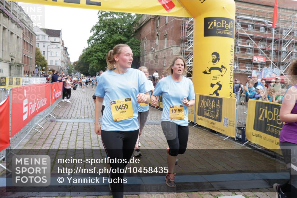 13.09.2026 - Kiel Lauf Yannick Fuchs http://msf.ph/oto/10458435 13.09.2026 09:50:48 Ziel 797, 3838, 4145, 4389, 5235, 6336, 6455, 6647, 6893, 7134, 7694, 8405, 8672, 9550, 9990, 10155, 10333, 11652, 1366, 1545, 2811, 2816, 3289, 3561, 3698, 4145, 4229, 5184, 5254, 5535, 5596, 5851, 6592, 7585, 7662, 8023, 8042, 8407, 9109, 9549, 9793, 10302, 10865, 12319, 12705, 232, 249, 468, 763, 764, 1373, 1776, 1949, 2056, 2777, 3723, 5445, 6115, 6118, 6138, 6794, 6829, 6923, 7449, 7528, 9551, 10626, 11047, 11141, 12103, 12727, 12834, 1366, 5535, 8042 meine-sportfotos.de