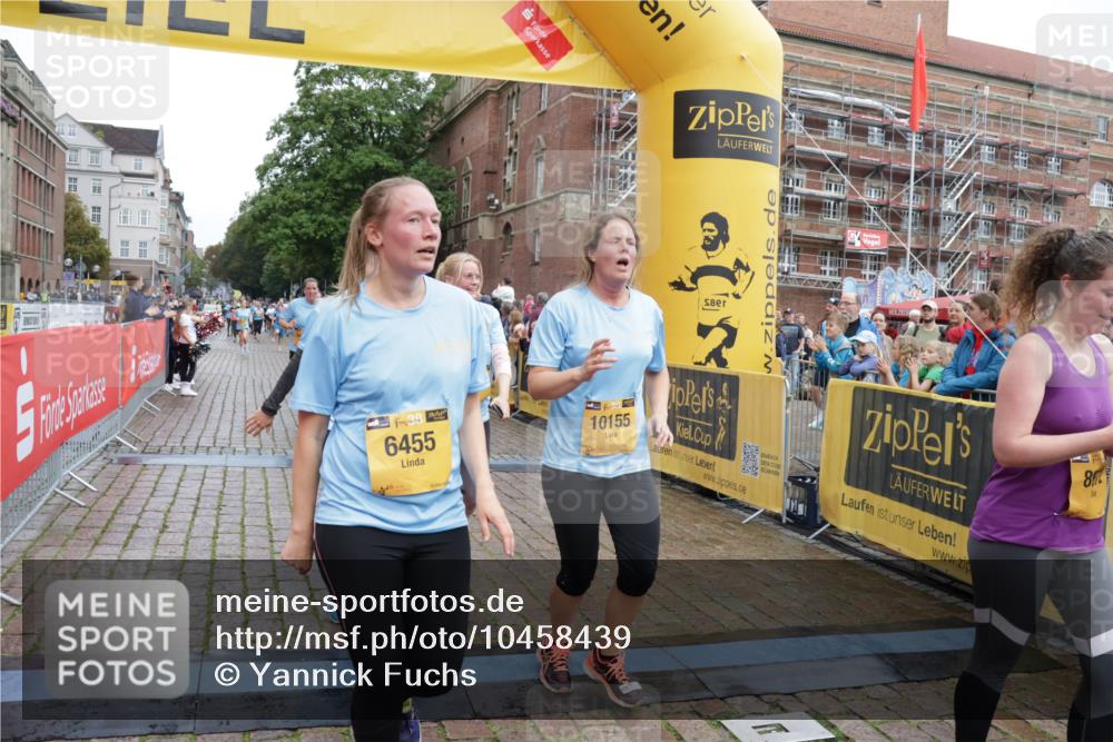 13.09.2026 - Kiel Lauf Yannick Fuchs http://msf.ph/oto/10458439 13.09.2026 09:50:48 Ziel 797, 3838, 4145, 4389, 5235, 6336, 6455, 6647, 6893, 7134, 7694, 8405, 8672, 9550, 9990, 10155, 10333, 11652, 1366, 1545, 2811, 2816, 3289, 3561, 3698, 4145, 4229, 5184, 5254, 5535, 5596, 5851, 6592, 7585, 7662, 8023, 8042, 8407, 9109, 9549, 9793, 10302, 10865, 12319, 12705, 232, 249, 468, 763, 764, 1373, 1776, 1949, 2056, 2777, 3723, 5445, 6115, 6118, 6138, 6794, 6829, 6923, 7449, 7528, 9551, 10626, 11047, 11141, 12103, 12727, 12834, 1366, 5535, 8042 meine-sportfotos.de