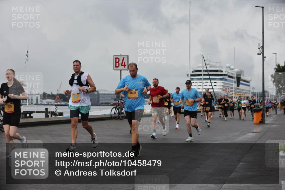 13.09.2026 - Kiel Lauf Andreas Tolksdorf http://msf.ph/oto/10458479 13.09.2026 11:59:43 Kiellinie 7705, 84, 4, 4698, 3 meine-sportfotos.de