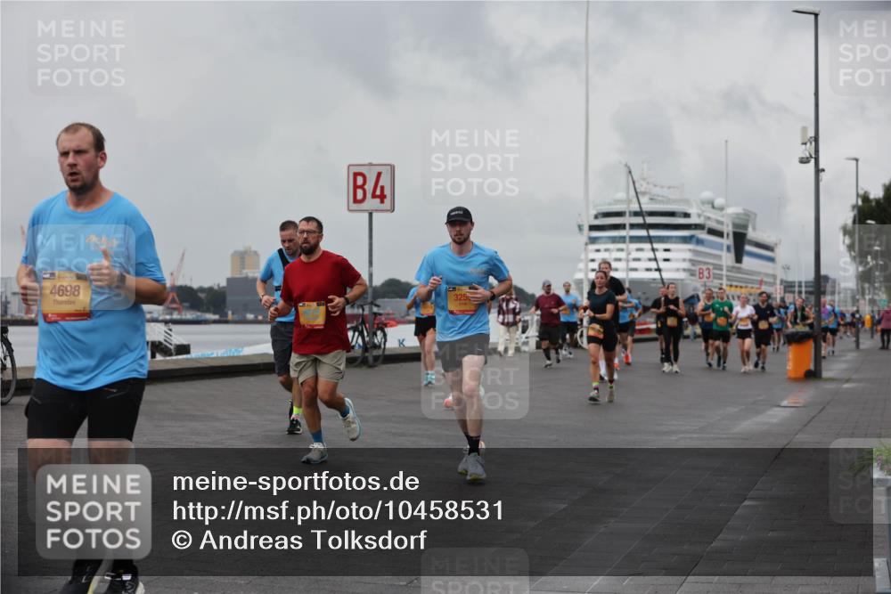 13.09.2026 - Kiel Lauf Andreas Tolksdorf http://msf.ph/oto/10458531 13.09.2026 11:59:44 Kiellinie 14, 39, 4698, 4, 325 meine-sportfotos.de