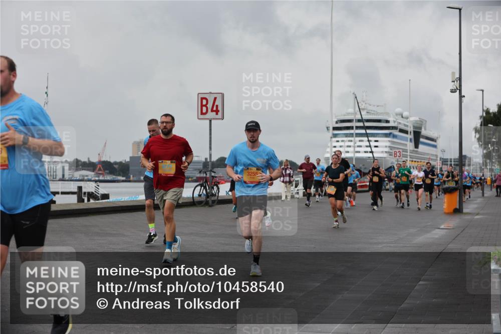 13.09.2026 - Kiel Lauf Andreas Tolksdorf http://msf.ph/oto/10458540 13.09.2026 11:59:44 Kiellinie 4, 3255, 3 meine-sportfotos.de