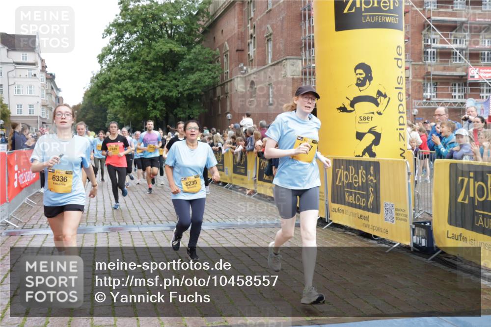 13.09.2026 - Kiel Lauf Yannick Fuchs http://msf.ph/oto/10458557 13.09.2026 09:50:56 Ziel 249, 468, 763, 764, 1373, 1949, 3723, 5235, 6115, 6118, 6138, 6336, 6647, 6794, 6829, 6893, 7449, 8405, 9550, 9551, 11141, 11652, 12103, 12727, 12834, 797, 1545, 2811, 2816, 3289, 3561, 3698, 3838, 4145, 4229, 4389, 5184, 5596, 5851, 6455, 6592, 7134, 7585, 7662, 7694, 8405, 8407, 8672, 9109, 9549, 9550, 9990, 10155, 10302, 10333, 10865, 12319, 12705, 232, 1776, 2056, 2466, 2777, 4217, 5445, 6009, 6923, 7528, 10626, 11047, 1366, 5184, 5254, 5535, 8023 meine-sportfotos.de