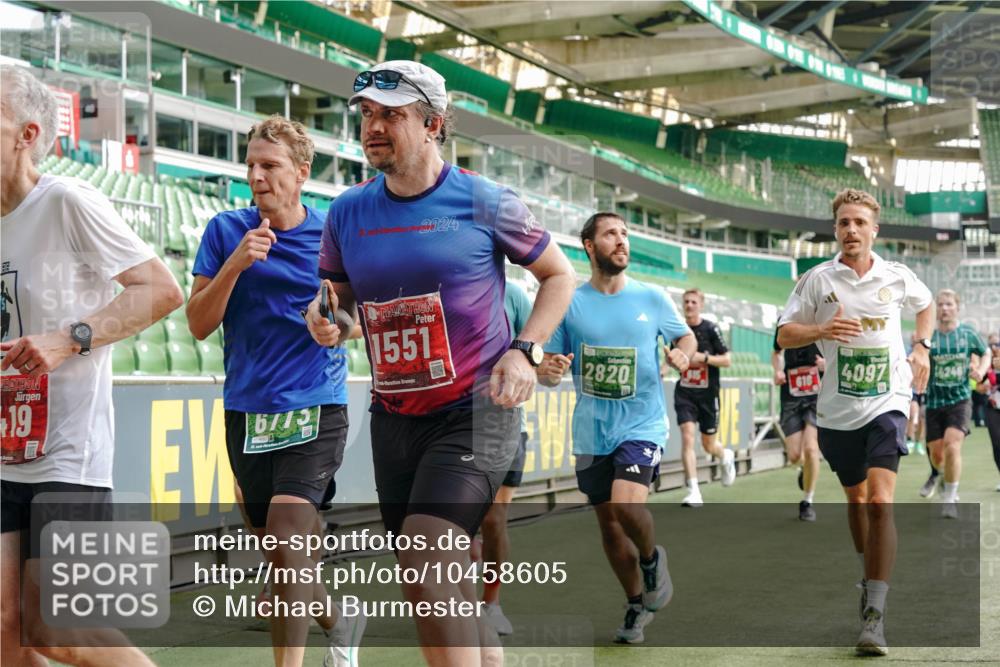 13.09.2026 - 21. swb-Marathon Bremen Michael Burmester http://msf.ph/oto/10458605 13.09.2026 12:54:22 Laufen im Stadion 102, 145, 161, 189, 201, 313, 376, 385, 461, 472, 481, 495, 541, 560, 615, 616, 666, 675, 696, 740, 755, 816, 827, 982, 985, 987, 1053, 1056, 1076, 1197, 1207, 1390, 1419, 1433, 1445, 1468, 1528, 1551, 1599, 1631, 1658, 1664, 1704, 1707, 1814, 2055, 2125, 2234, 2251, 2280, 2362, 2383, 2390, 2401, 2422, 2454, 2474, 2499, 2623, 2701, 2733, 2801, 2820, 2824, 2858, 2870, 2882, 2913, 2922, 2962, 2971, 2997, 3012, 3054, 3134, 3175, 3206, 3241, 3246, 3346, 3356, 3357, 3362, 3413 meine-sportfotos.de