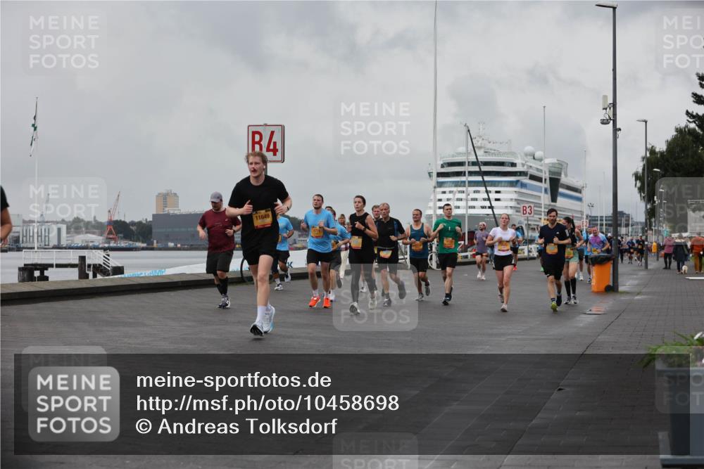 13.09.2026 - Kiel Lauf Andreas Tolksdorf http://msf.ph/oto/10458698 13.09.2026 11:59:49 Kiellinie 4 meine-sportfotos.de